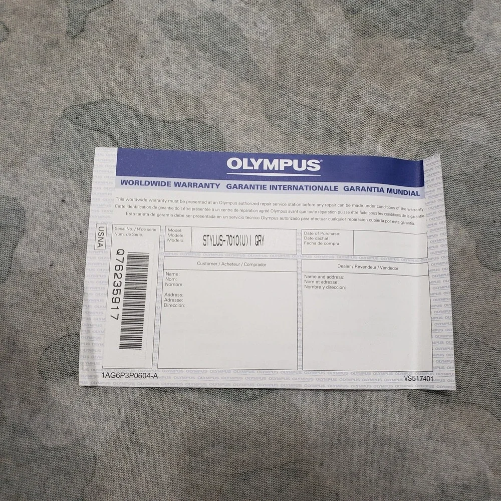 Olympus Stylus 7010 Digital Camera Silver Battery Charger‎ And Box